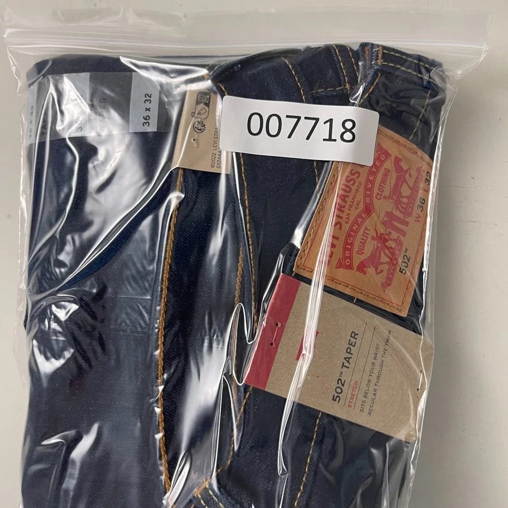 Levis 502 Jeans Mens 36x32 Blue Taper Dark Wash Stretch Denim Preppy Minimalist